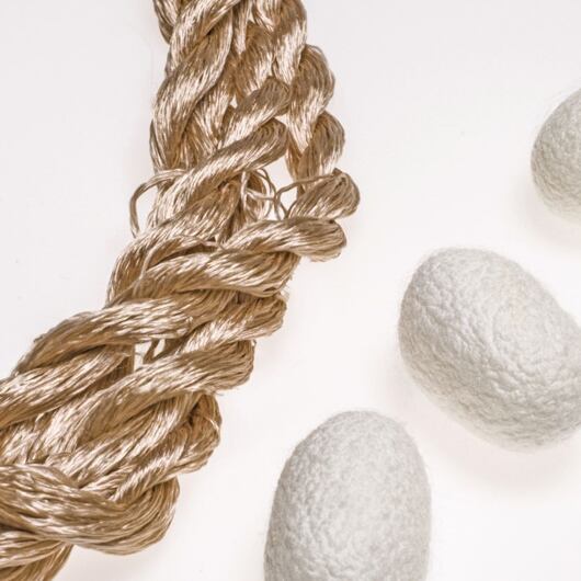 Nić do haftu, 100% jedwab, brązowa