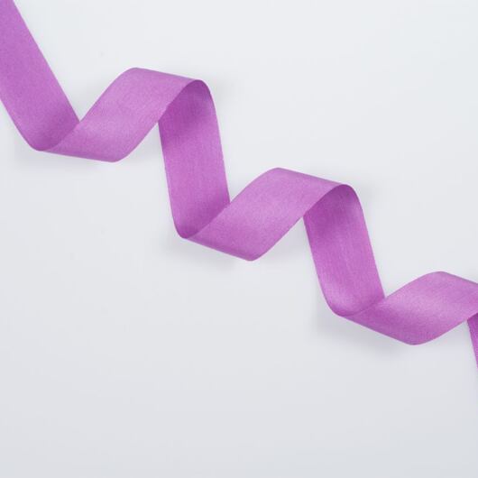 Hedvábná stuha šíře 2 cm