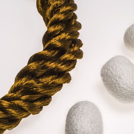 Nić do haftu, 100% jedwab, brązowa