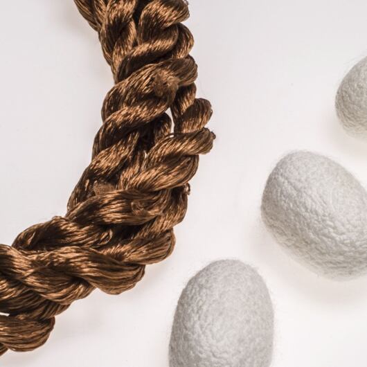 Nić do haftu, 100% jedwab, brązowa