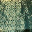 Brokát Lucca, ručně tkané hedvábí se zlatou nití, smaragdový - z výroby